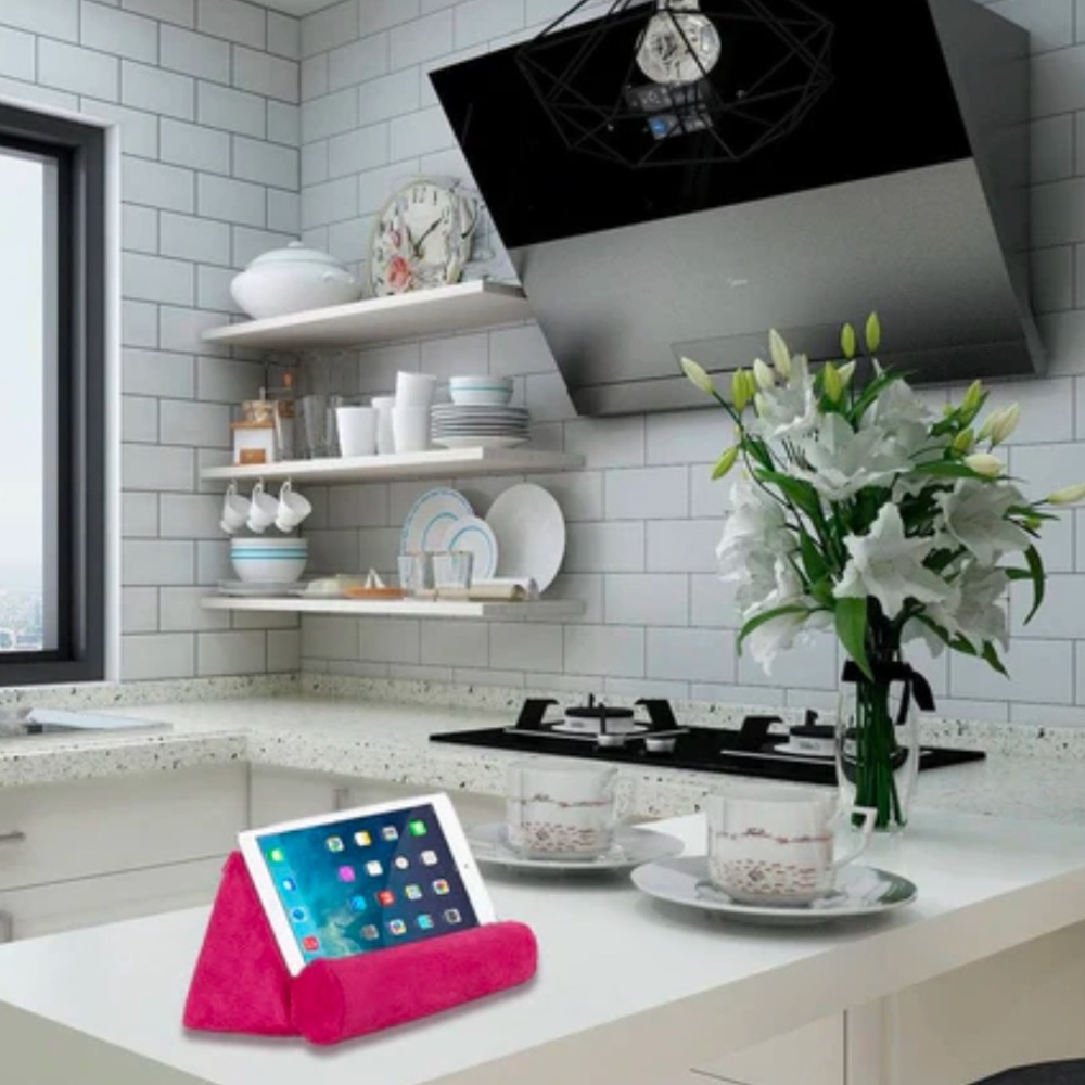 NWOT Hello Plush Tablet Holder in Magenta-O/S